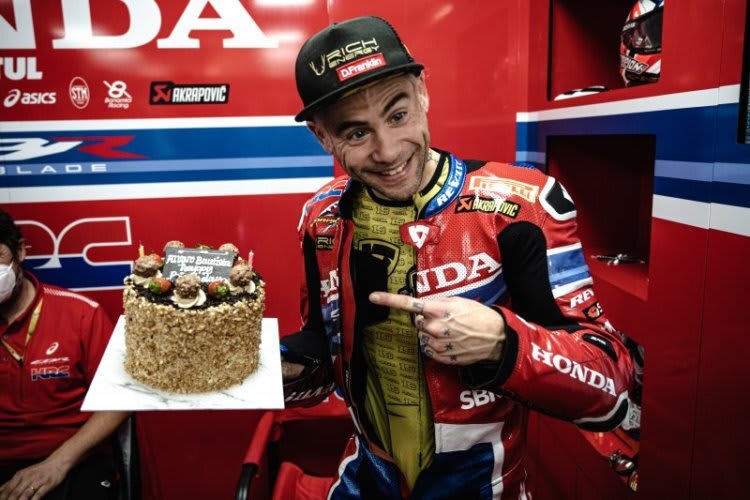 Die Honda Fireblade wurde nicht auf Pirelli-Reifen entwickelt