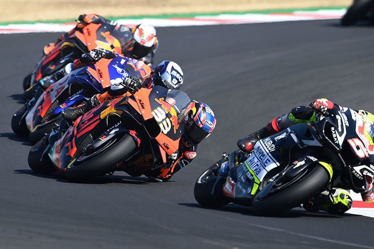 Im Rennen: Johann Zarco (5) vor dem KTM-Trio Binder (33), Oliveira und Pol Espargaró