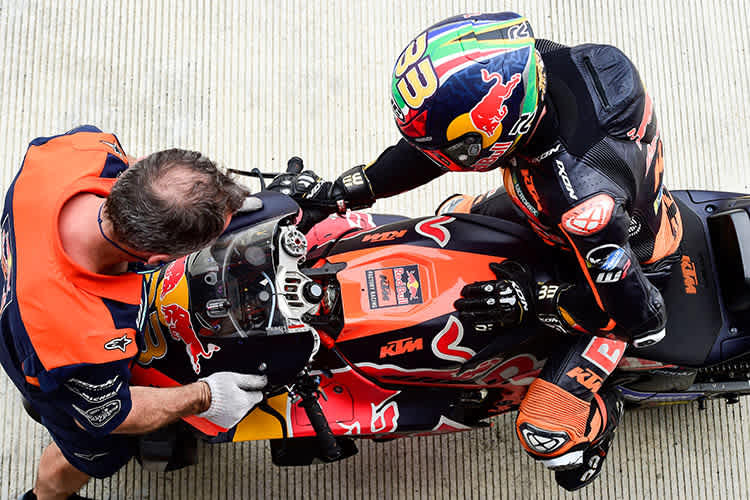 Brad Binder auf der KTM RC16 auf dem Mandalika Circuit