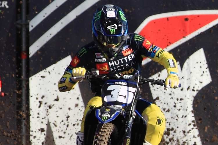 Andrea Bonacorsi ist die Speerspitze im Team Team 'Hutten Metaal Yamaha' 