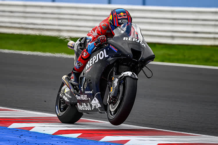 Stefan Bradl: Installationsrunden für Mac Márquez