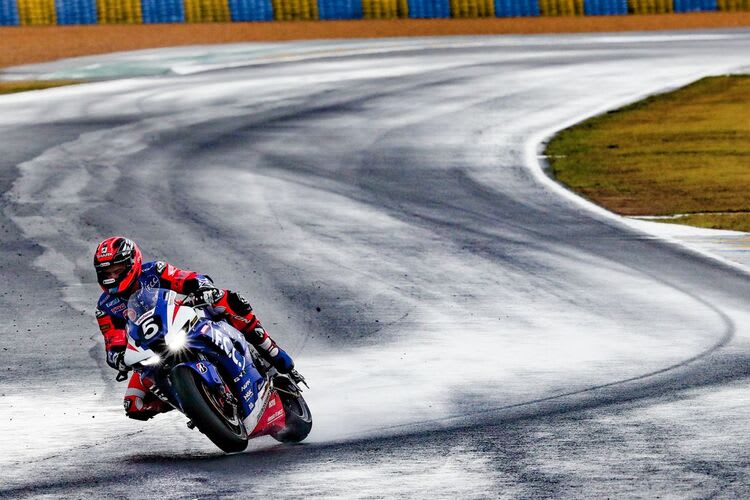 Honda führt in Le Mans das Rennen an