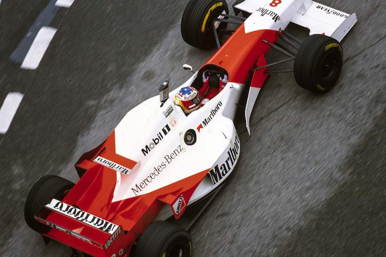 Michael Schumacher im McLaren-Mercedes? Nein, David Coulthard 1996 mit Schumi-Helm in Monaco