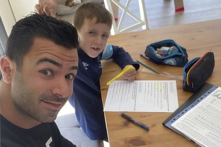 Mike di Meglio macht nicht nur als Lehrer eine gute Figur 