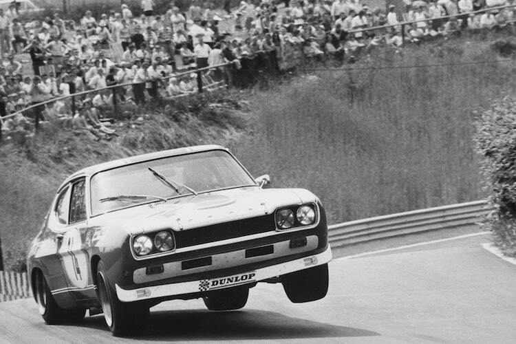 Hans-Joachim Stuck 1972 beim DRM-Auftakt auf dem Nürburgring im Ford Capri RS