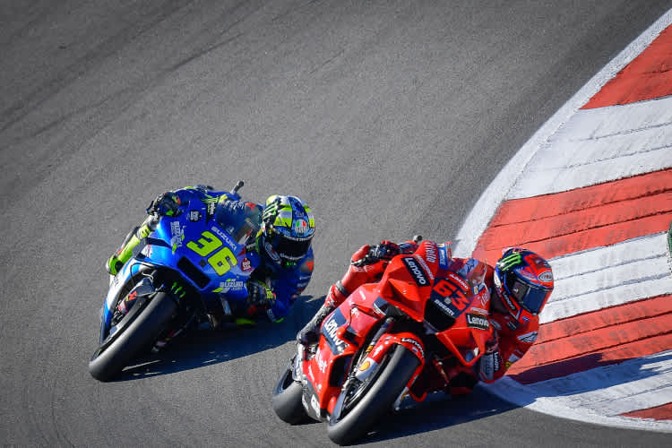 Suzuki-Ass Joan Mir hinter Ducati-Werksfahrer Pecco Bagnaia