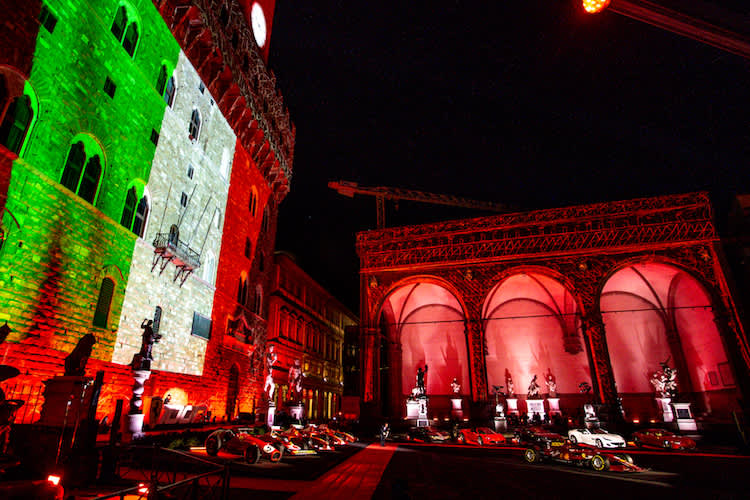Bei der Ferrari-Feier am Palazzo Vecchio in Florenz