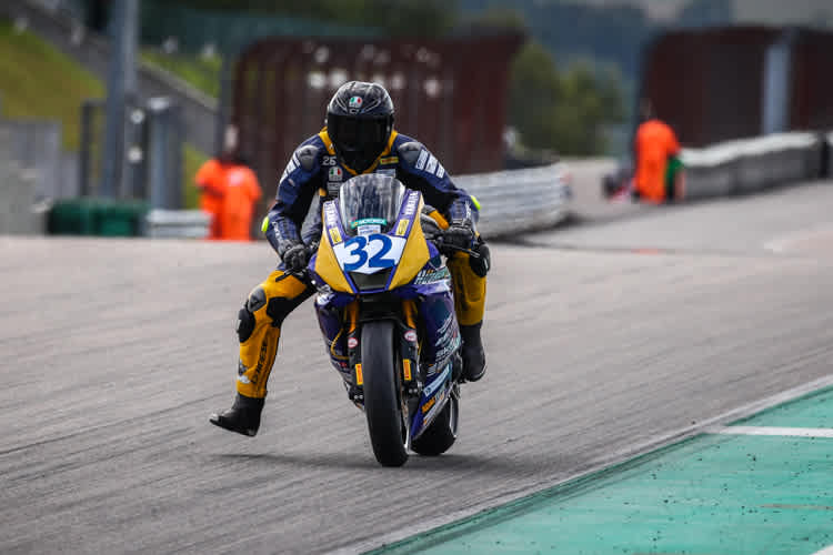 Max Enderlein feierte am Sachsenring seinen Doppelsieg