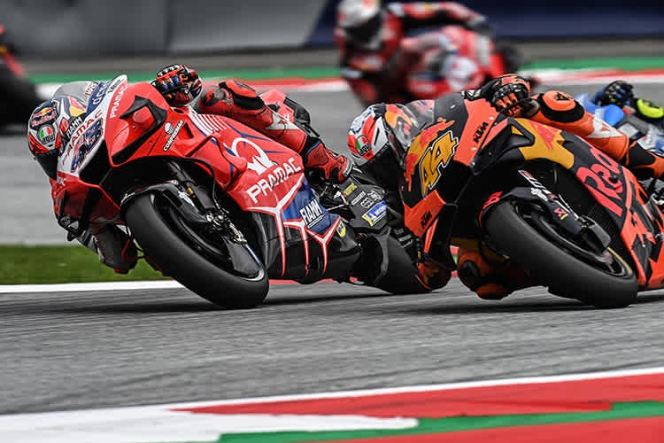 Spannung in Spielberg: Pol Espargaró auf der KTM (44) gegen Jack Miller (43)