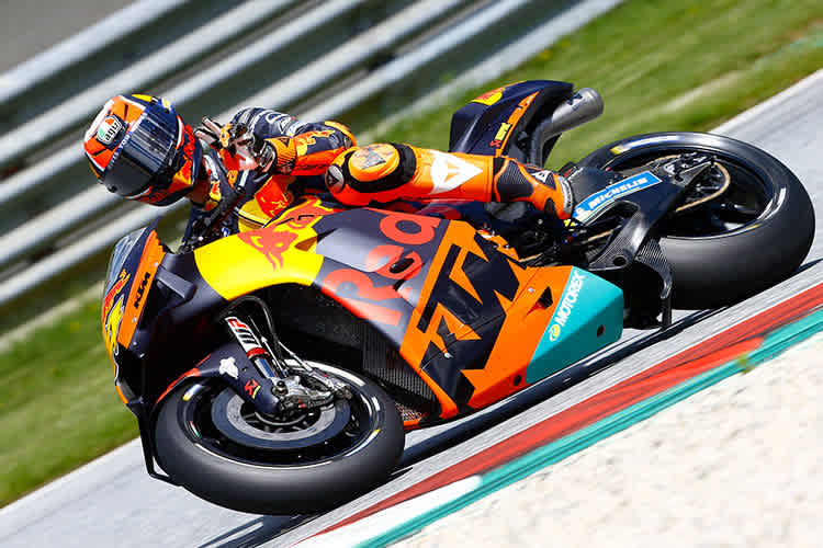 Der gut gelaunte Pol Espargaró grüsste freundlich den speedweek.com-Fotografen