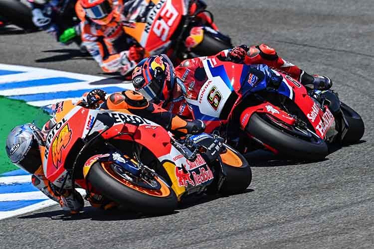 Harte Fights: Pol Espargaró (44) vor Bradl und Márquez