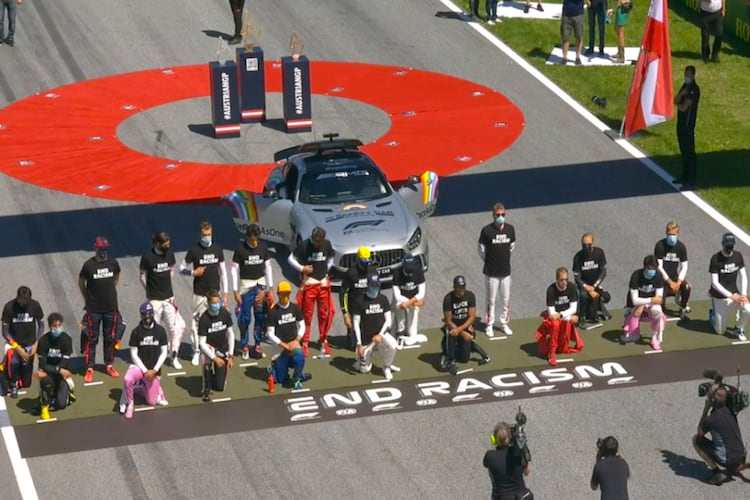 Die Fahrer setzen ein Zeichen gegen Rassismus