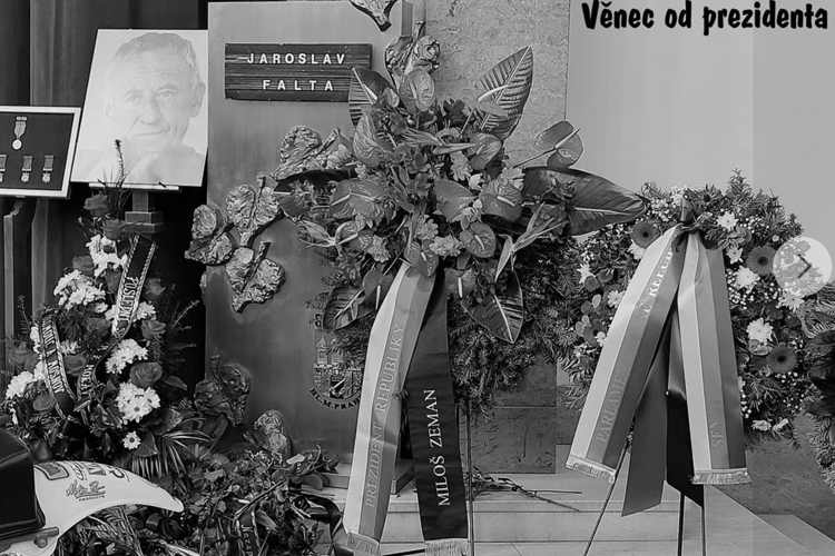 Staatspräsident Zeman und das tschechische Parlament legten Kränze nieder