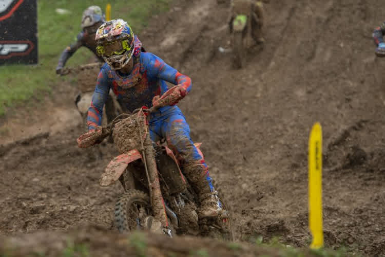 Tim Gajser haderte in Maggiora mit dem Schlamm 