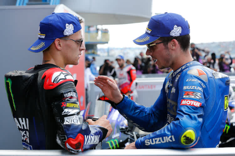 Im Parc Fermé der Dutch TT: Fabio Quartararo und Joan Mir 