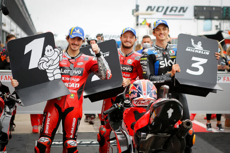 Ducati auf Startplatz 1, 2 und 3: Bagnaia, Miller, Marini