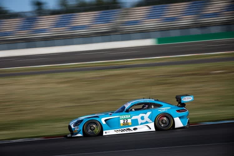 Pole-Position im ADAC GT Masters auf dem Lausitzring für den Mercedes-AMG GT3 von Toksport WRT