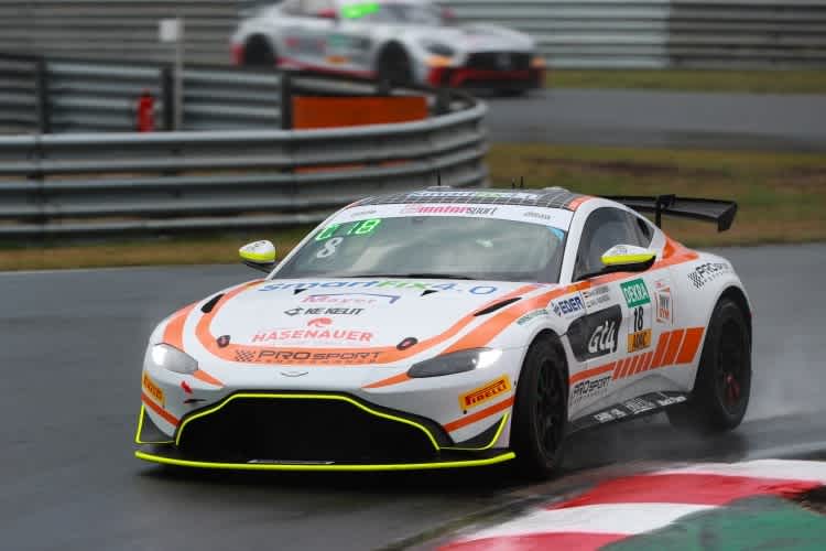 Bereits 2019 war der Aston Martin Vantage in der ADAC GT4 Germany unterwegs