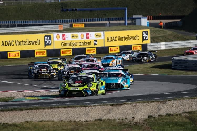 Auch 2021 werden im ADAC GT Masters wieder richtig volle Startfelder erwartet