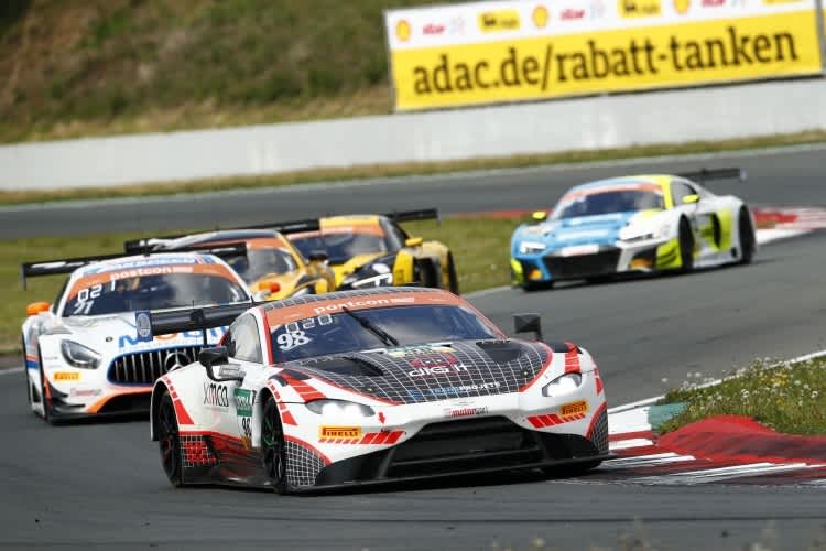 Der Aston Martin Vantage GT3 von PROSport im ADAC GT Masters