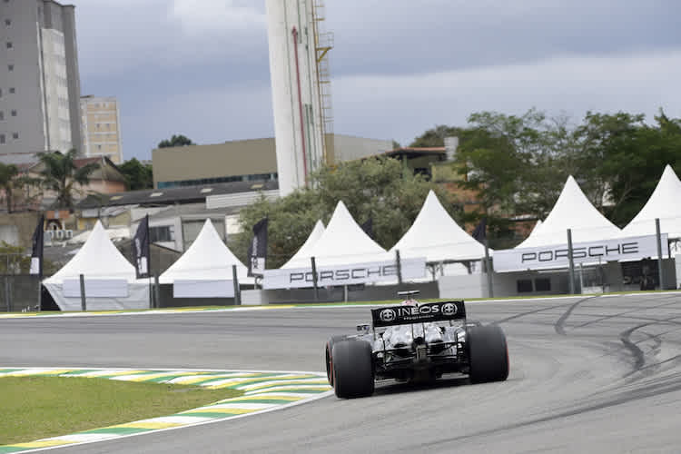 Im Visier der Regelhüter: Der Heckflügel von Lewis Hamilton