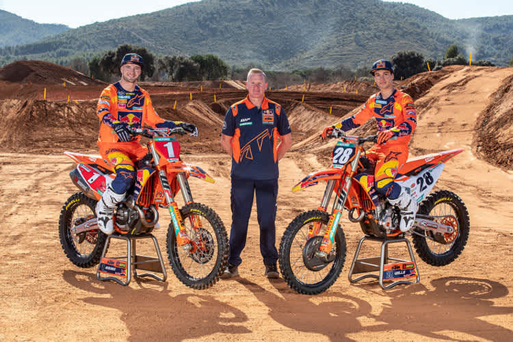 Jeffrey Herlings, Teammanager Joel Smets und Tom Vialle