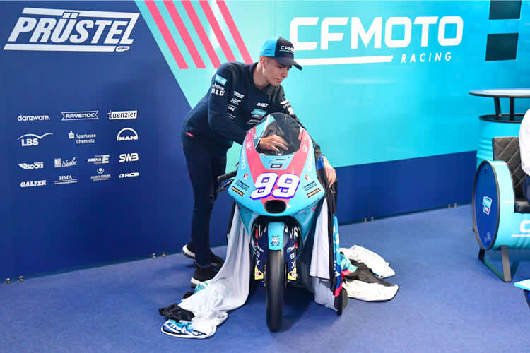 Honda-MotoGP-Testfahrer Stefan Bradl trainierte zuletzt auf einem Superbike