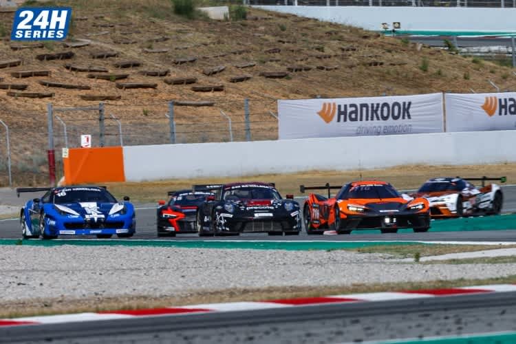 In Orange: Der KTM X-Bow GTX von Miguel Oliveira