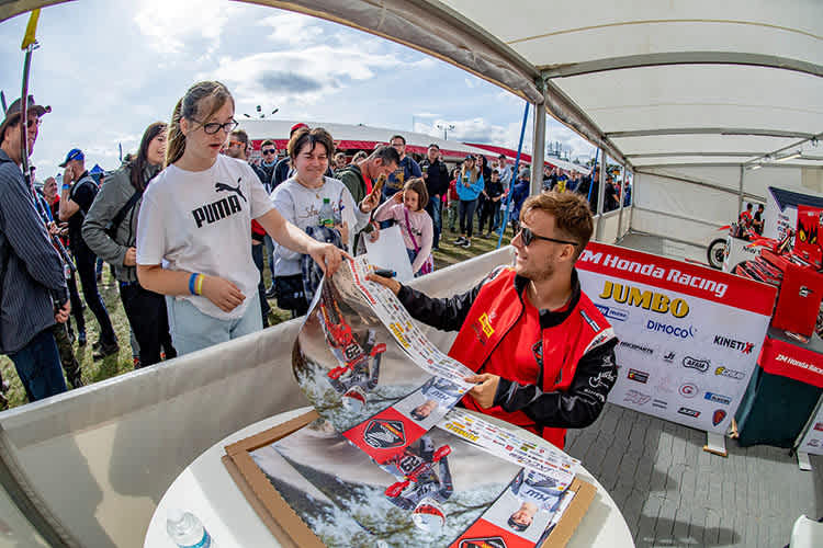Henry Jacobi: Die Fans standen Schlange
