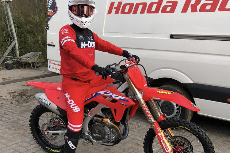Henry Jacobi beim ersten Test auf seiner neuen Honda