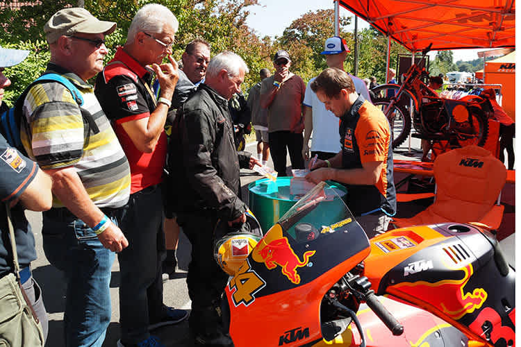 Mika Kallio: Seine Autogramme waren begehrt