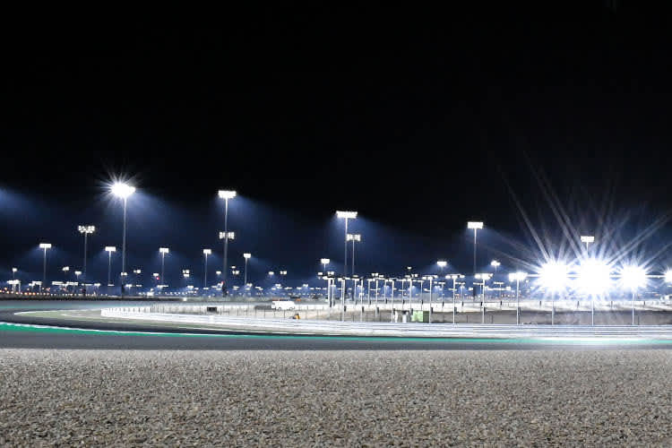 Die Beleuchtungsanlage in Losail erstrahlt jetzt neu