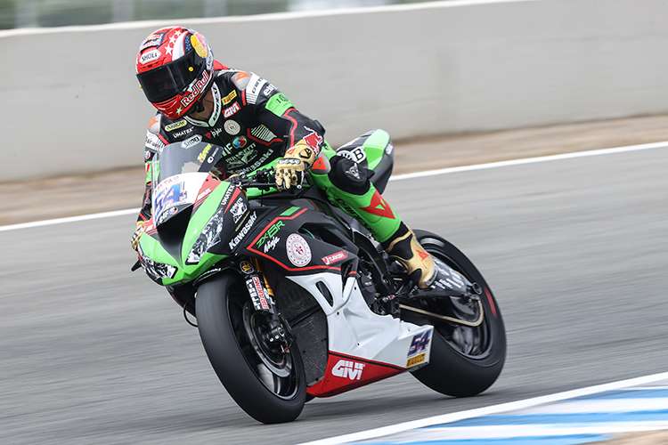 Toprak Razgatlioglu, Kenan und Bahattin Sofuoglu (v.l.)