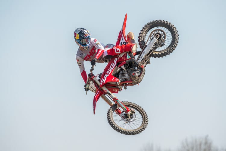 Simon Längenfelder im Factory-Look 2021