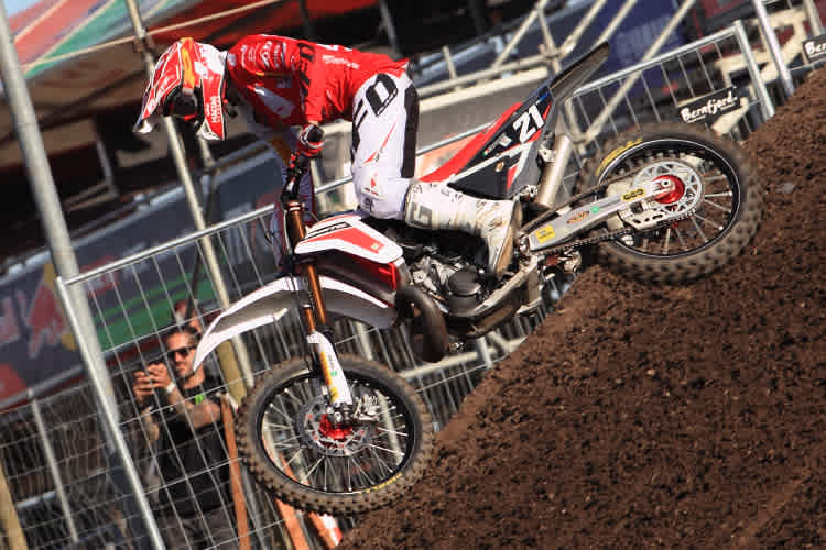 Nicholas Lapucci startet mit der Zweitakt-Fantic in die WM