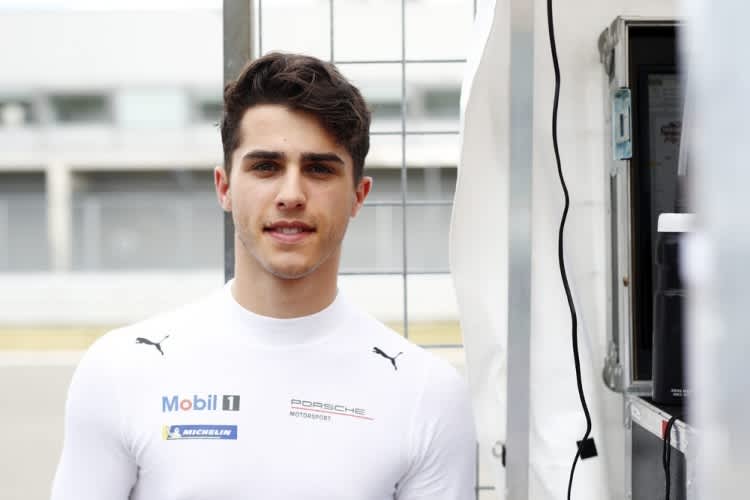 Thomas Preining ist Werksfahrer bei Porsche