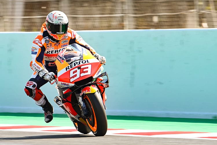 An fehlender Einsatzfreudigkeit liegt es nicht: Marc Márquez in Montmeló