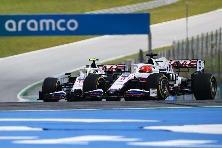 Nikita Mazepin musste seinen Haas-Teamkollegen Mick Schumacher im Steiermark-GP letztlich ziehen lassen