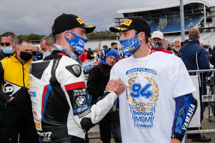 Jonas Folger (re.) mit Ilya Mikhalchik