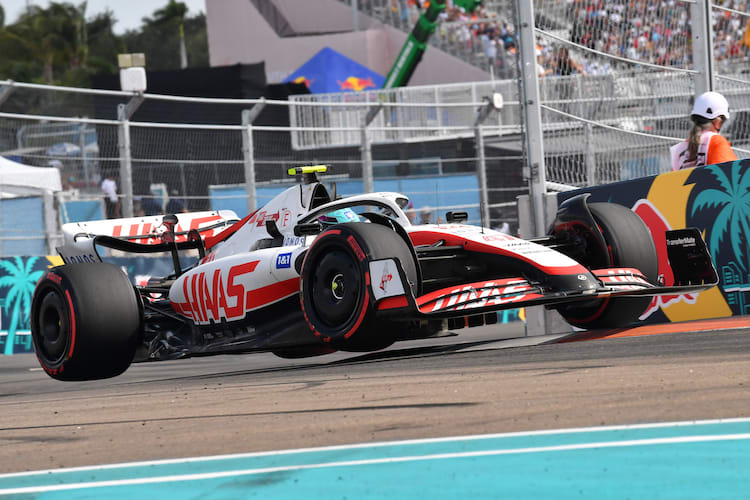 Mick Schumacher hat nach verpatztem Qualifying den Schaden in Grenzen gehalten