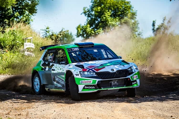 Andreas Mikkelsen im Skoda Fabia Rally2 evo