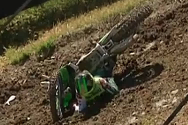 Ivo Monticelli blieb eingeklemmt unter seinem Bike liegen
