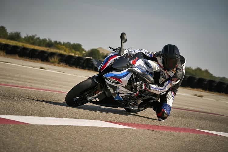 BMW M1000RR: Erstmals eine Motorrad mit dem Oberklasse-Label M 