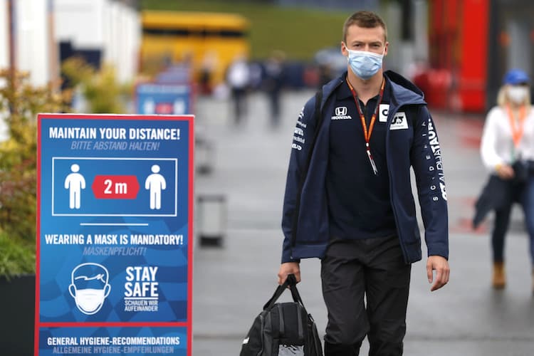 Abstand halten in Österreich, auch für Daniil Kvyat gilt Maskenpflicht