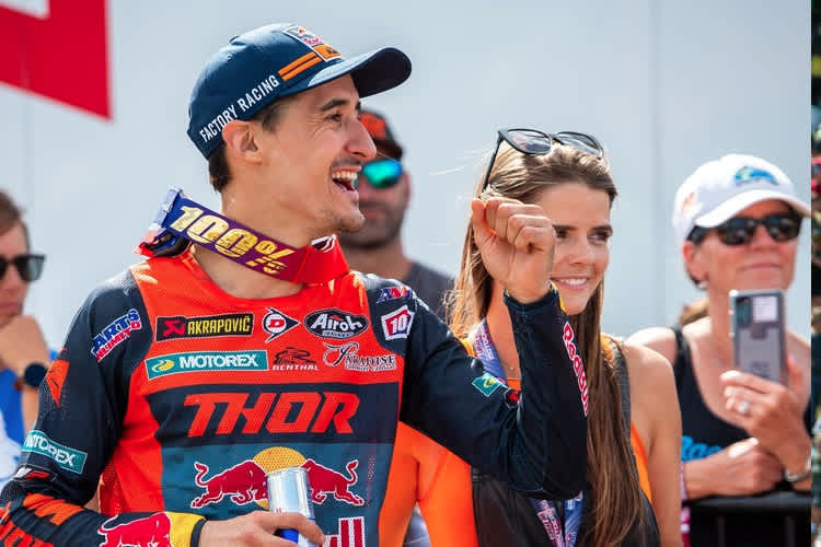 Marvin Musquin freut sich über das erste Podium der US Nationals 2021