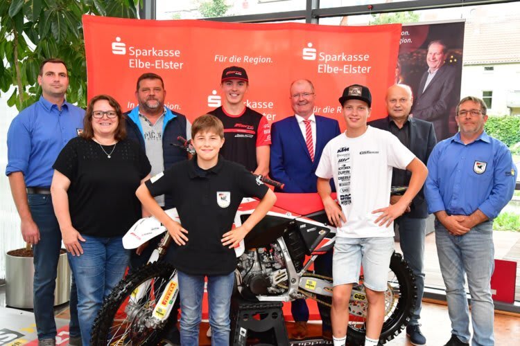 Hinter dem MX Masters in Fürstlich Drehna steht ein engagiertes Team