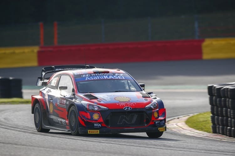 Heimspielsieger Thierry Neuille 2021 auf der Grand Prix-Strecke von Spa