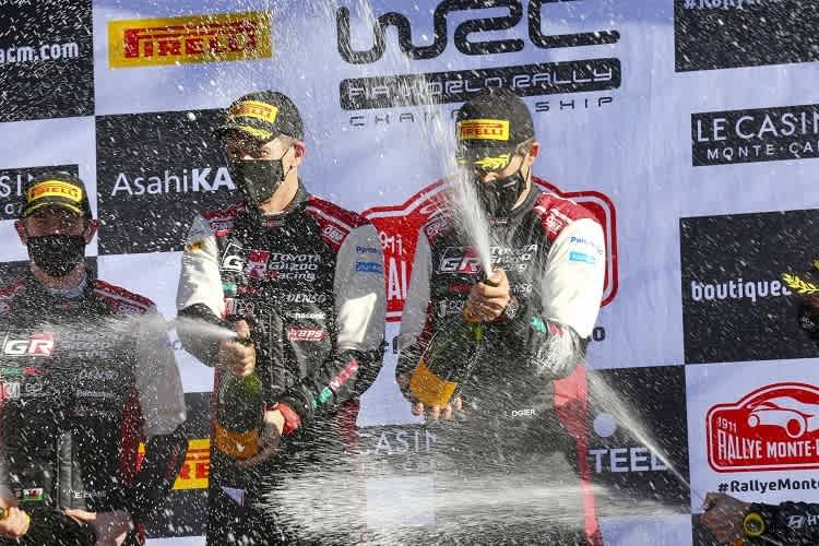 Sieger-Champagner für Séabstien Ogier/Julien Ingrassia