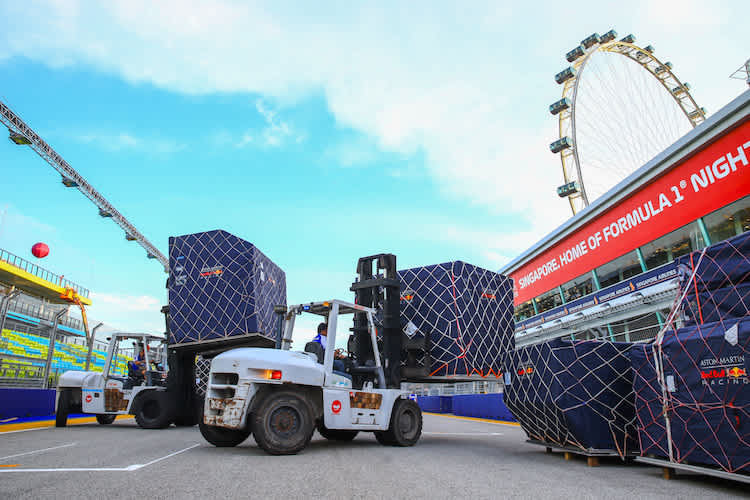 Fracht-Container in Singapur
