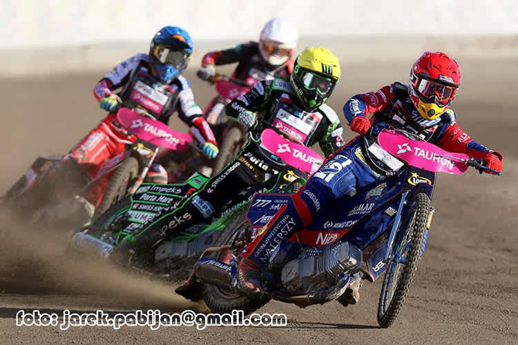 Piotr Pawlicki (vorne) ist EM-Leader